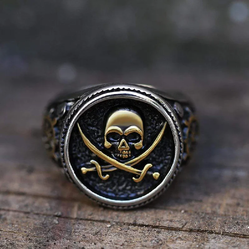 men’s engagement rings with sapphires for wedding rings with rubies-Retro Pirate Stainless Steel Skull Ring