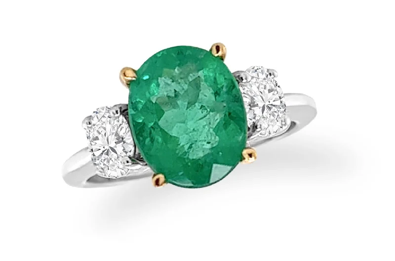 men’s rings with sapphires for wedding rings with diamonds-Ring 18kt Gold GIA Oval Emerald 2.28 cts & 2 Oval Diamonds 0.52 cts