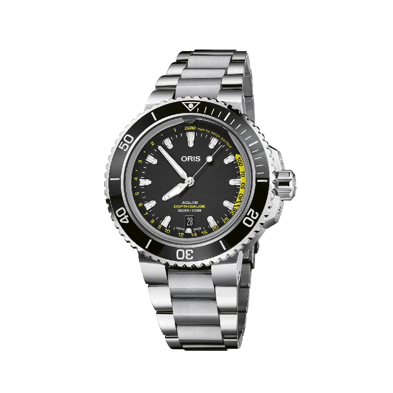 men’s watches with oversized dials and durable bands -Oris Aquis Men's 45.8mm Stainless Steel Automatic Watch 733 7755 4154 SET